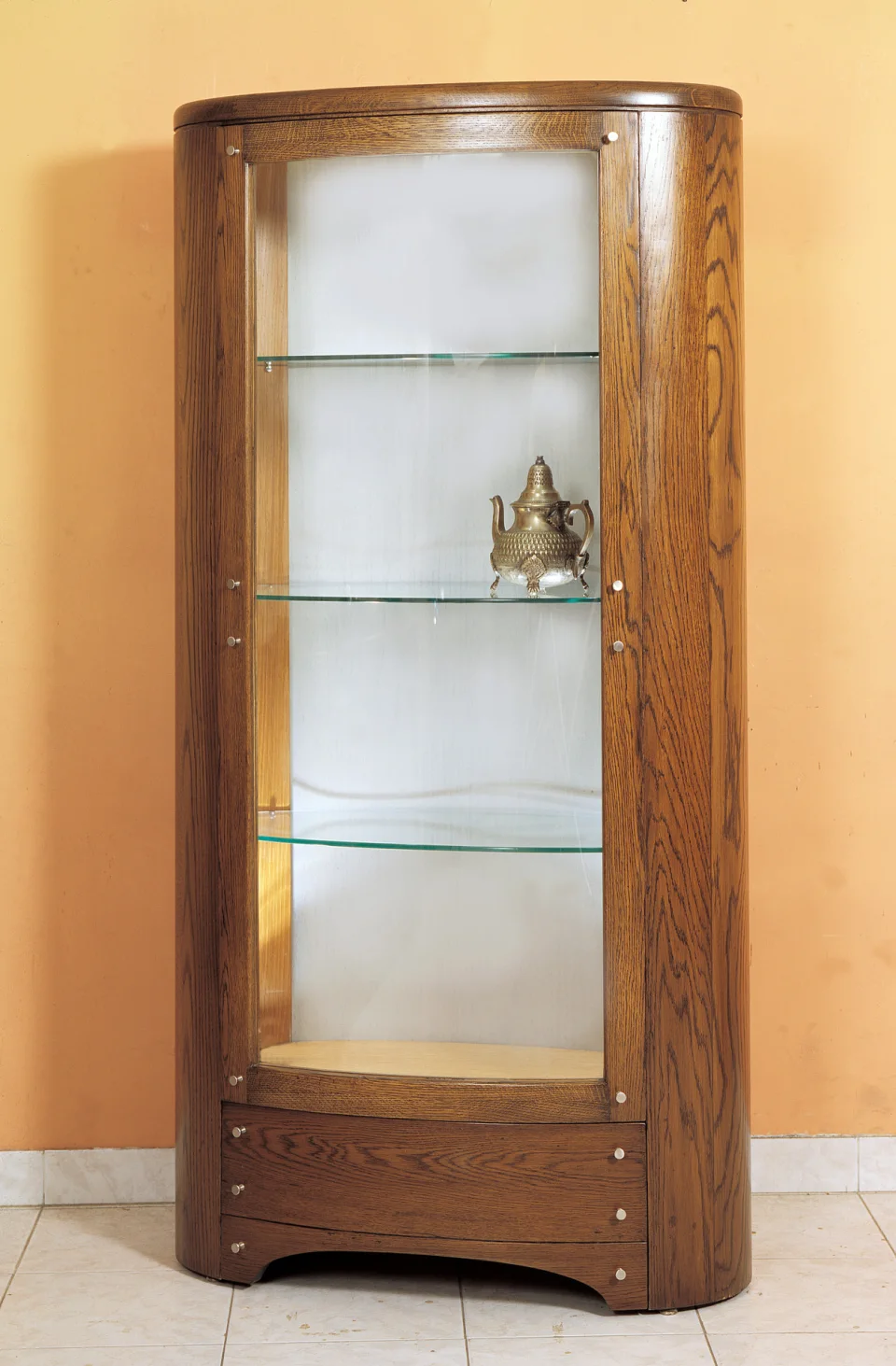 صورة من أعمال CAT Egypt — الأثاث — Oval