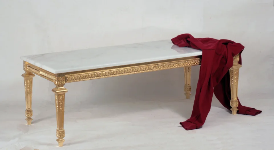 صورة من أعمال CAT Egypt — الأثاث — Louis XVI