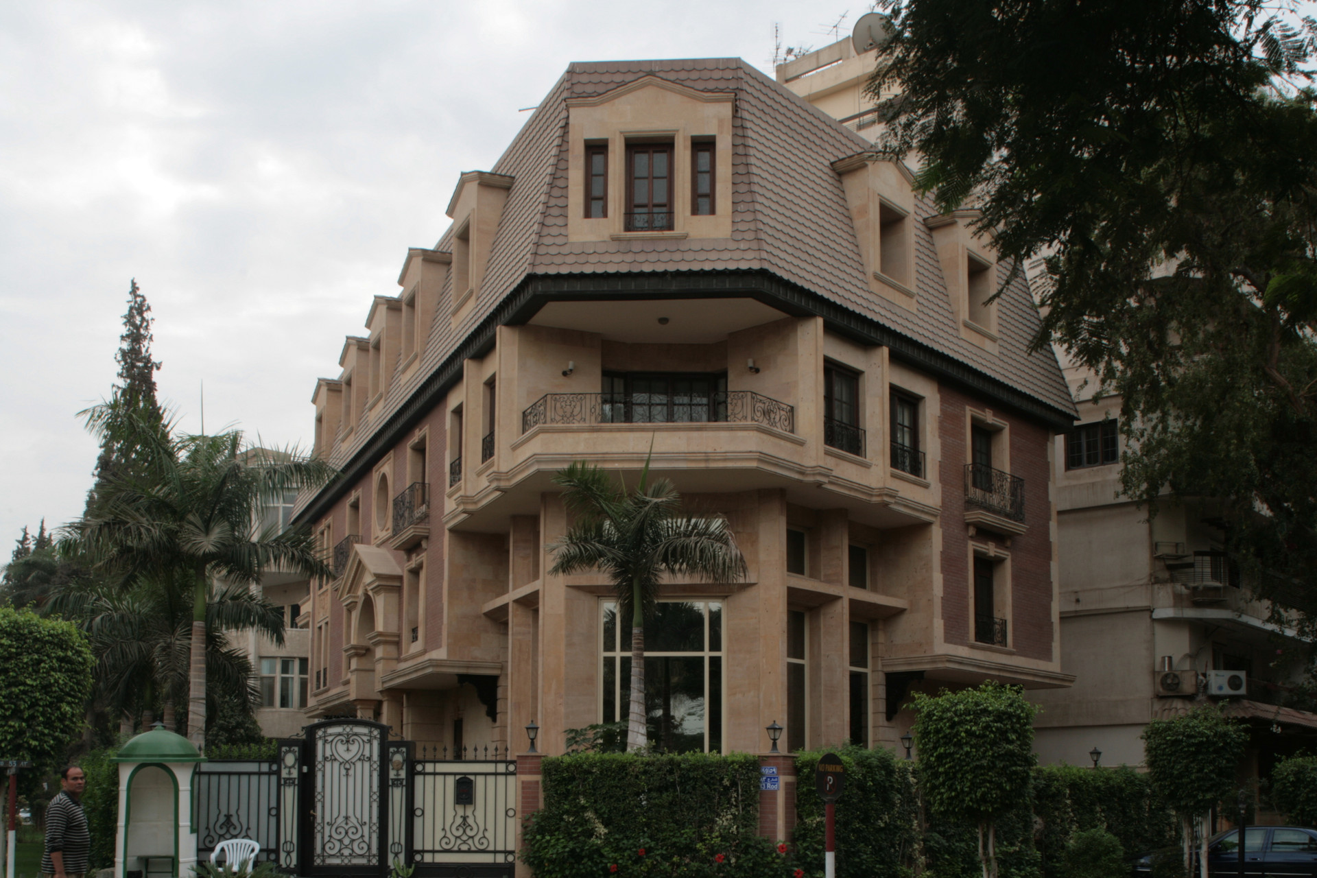 Lotfy Abdel Nabi — custom woodwork — view 10