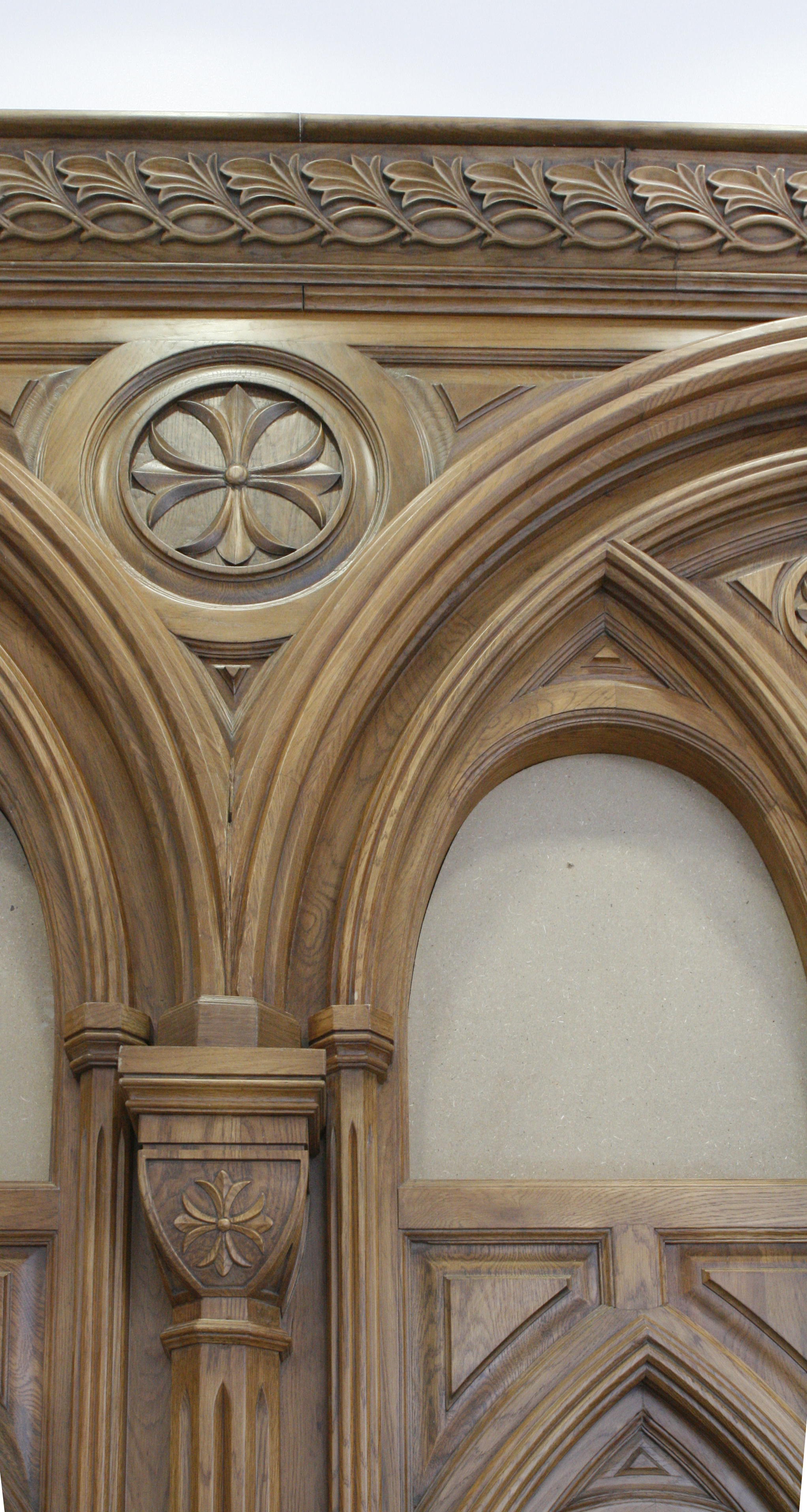Los Angeles — church woodwork — view 4