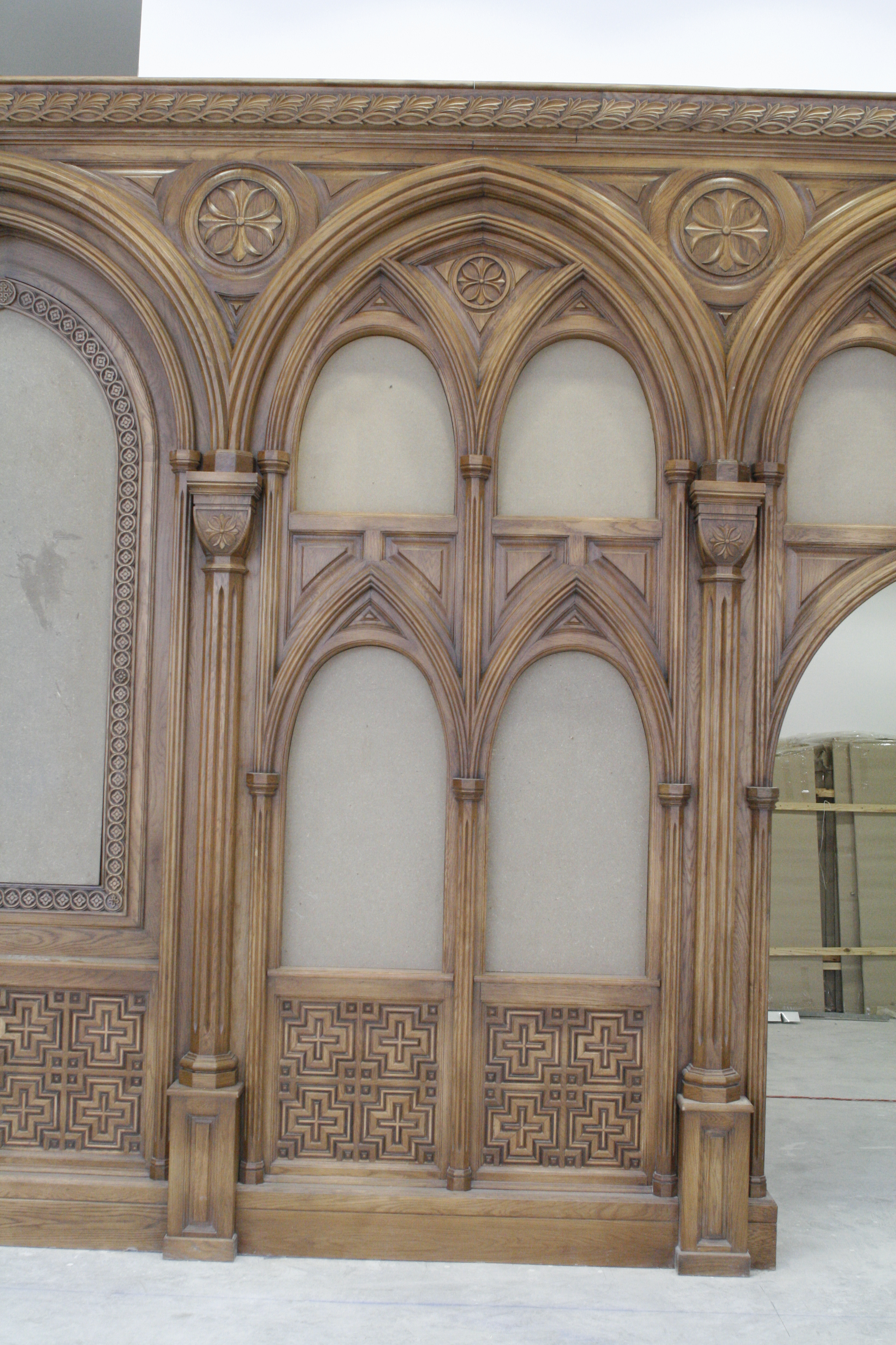 Los Angeles — church woodwork — view 6