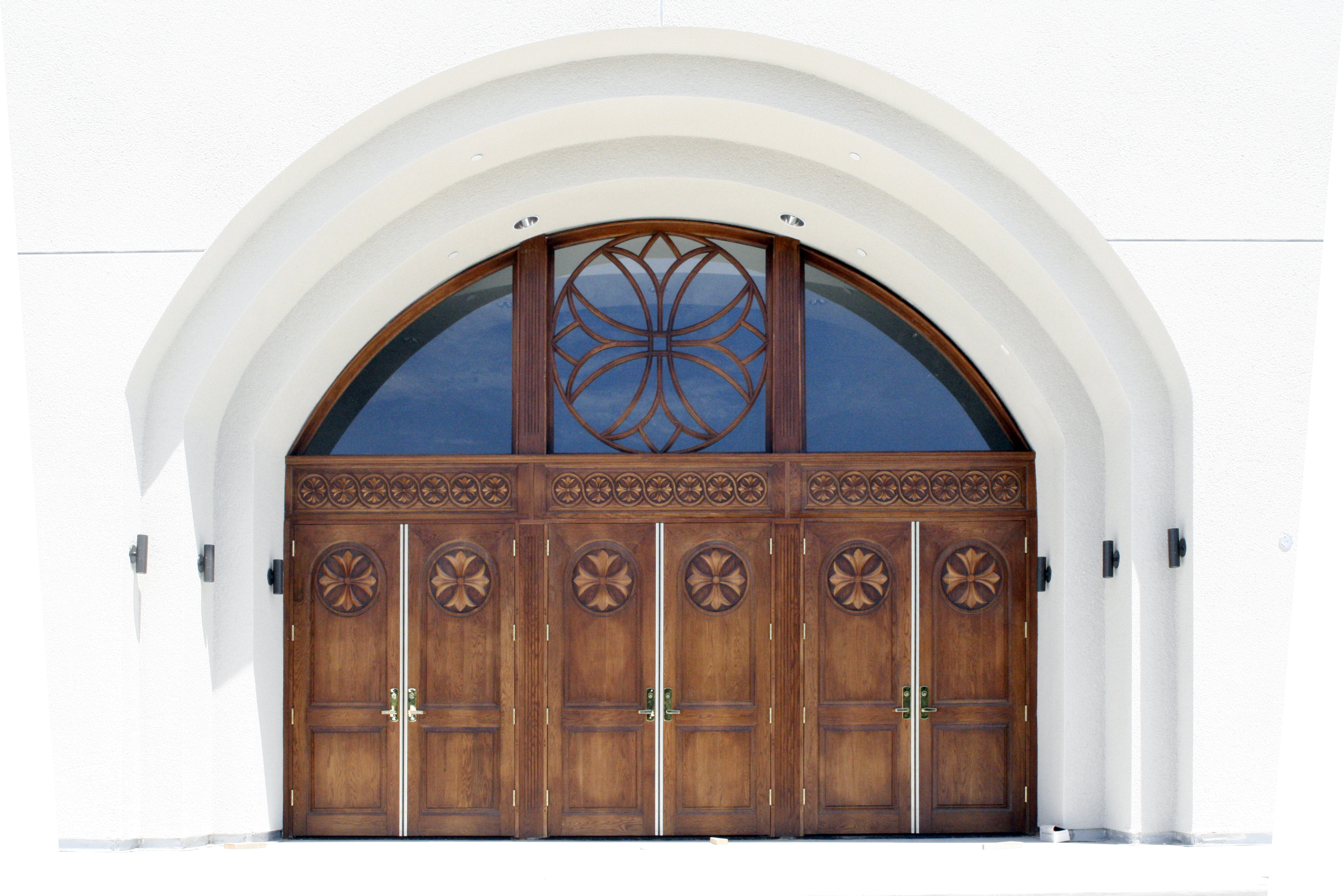 Los Angeles — church woodwork — view 11