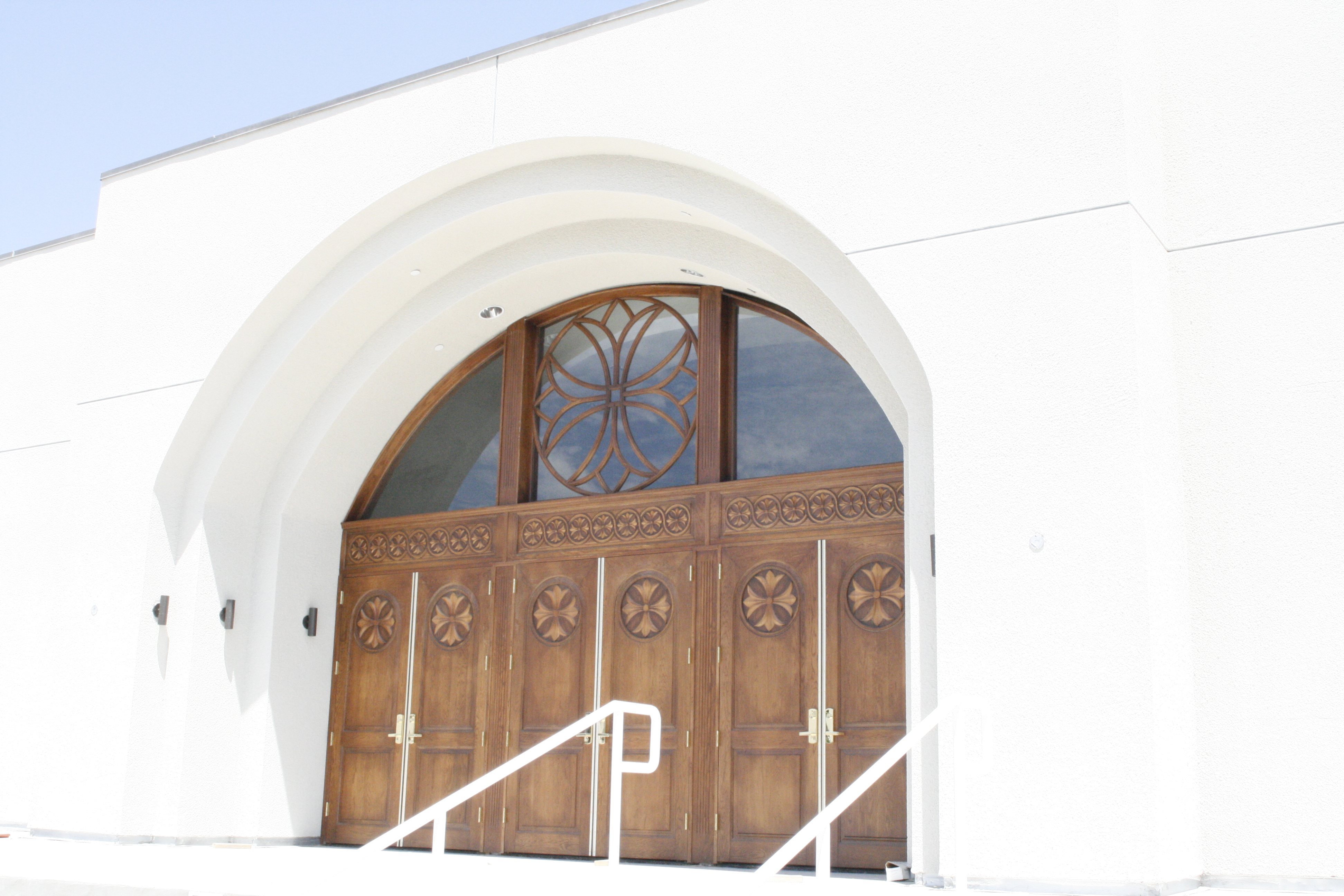Los Angeles — church woodwork — view 16