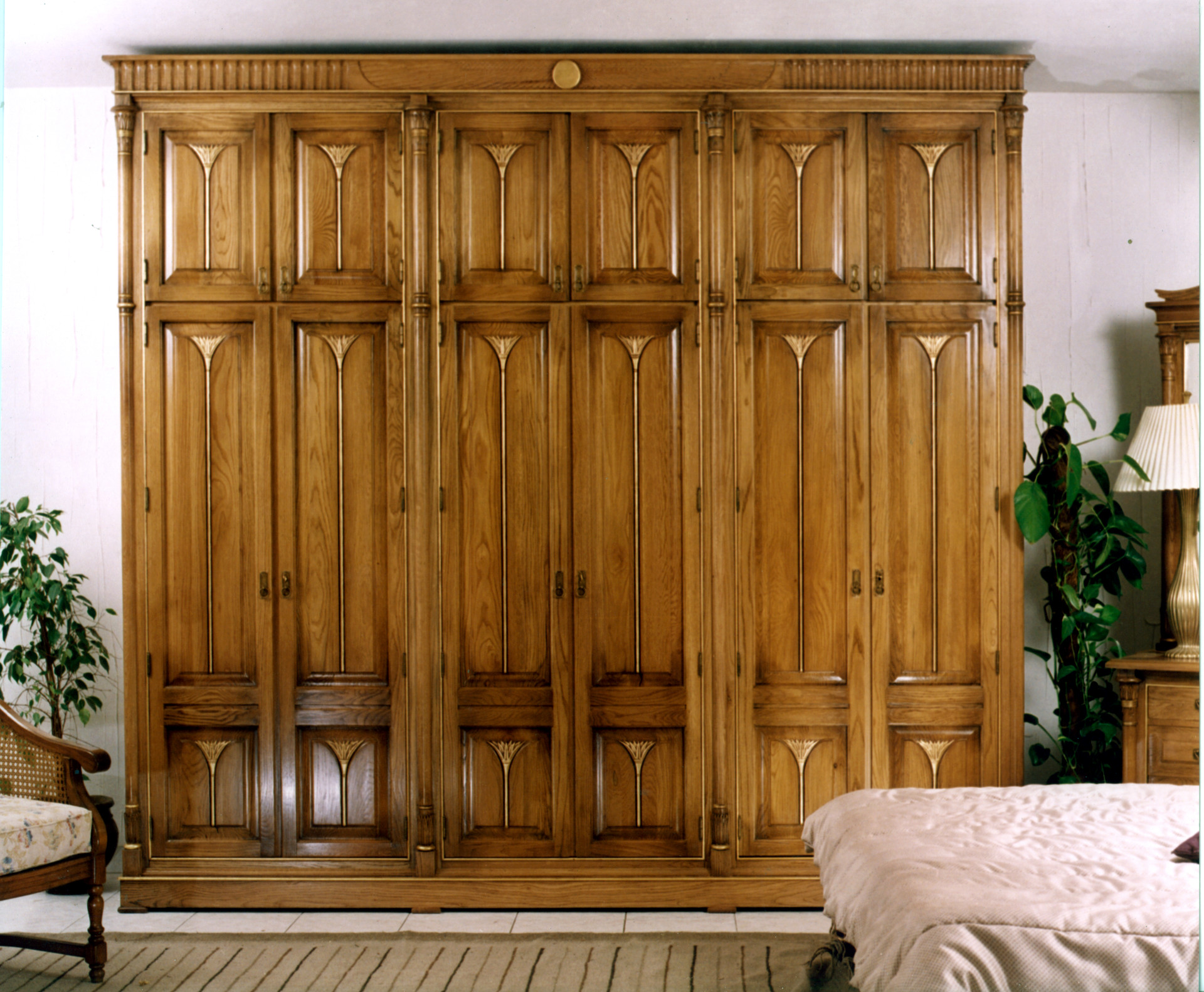 Cleopatra — custom woodwork — view 7