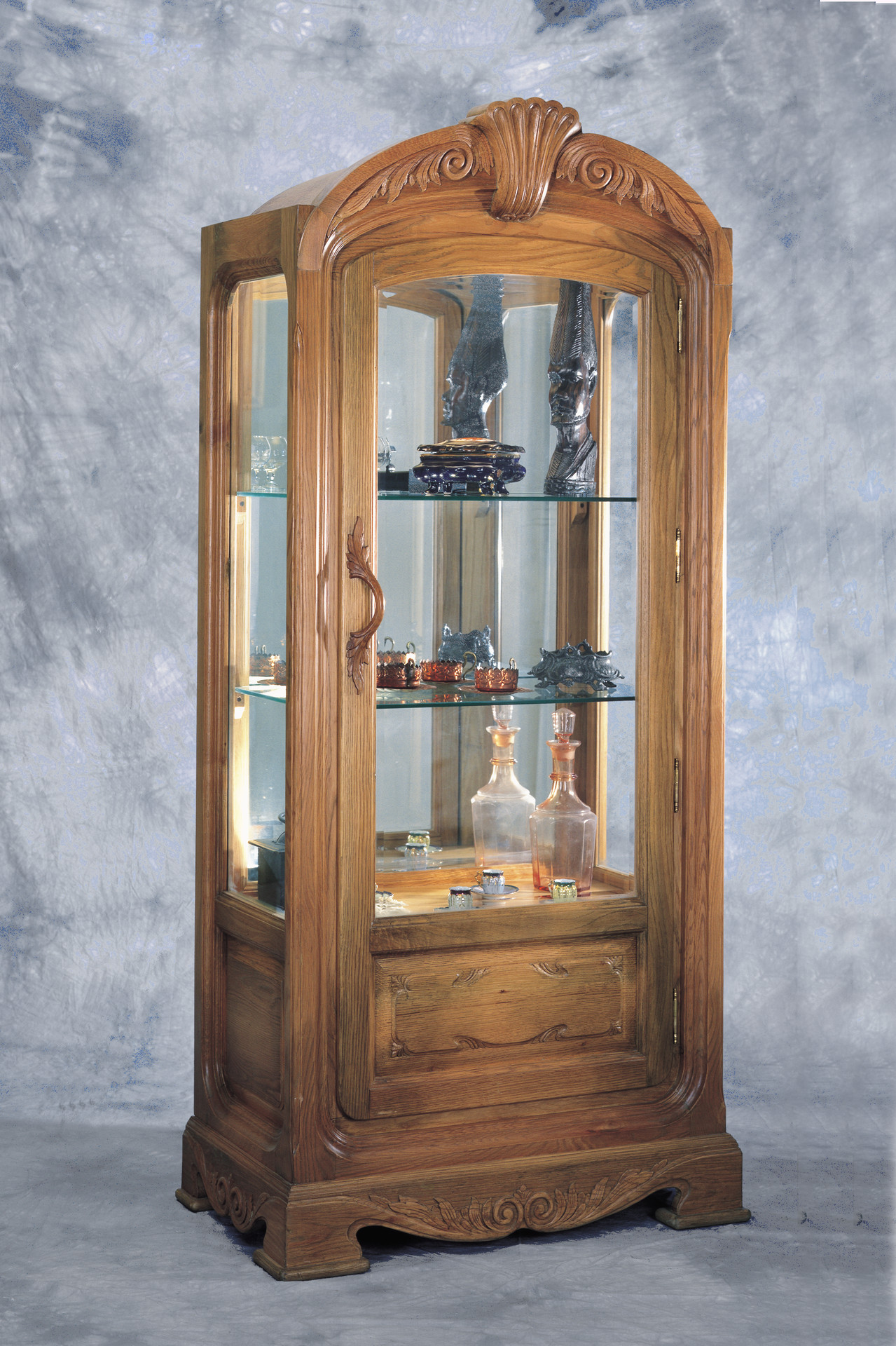 Art Nouveau — custom woodwork — view 13